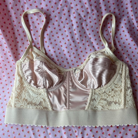 Out from under small underwire vintage lingerie bra So sexy new - Picture 1 of 9